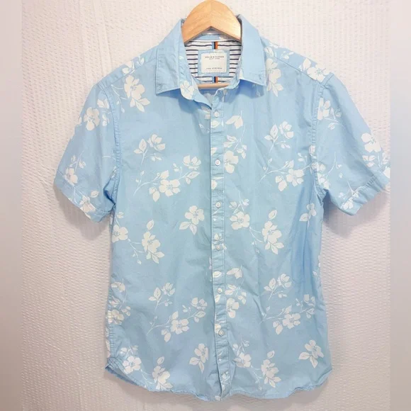 Denim & Flower tropical coastal travel Floral button down baby blue shirt size m - Picture 3 of 13